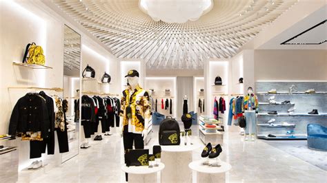 Versace Makes Retail Push in the U.S. 